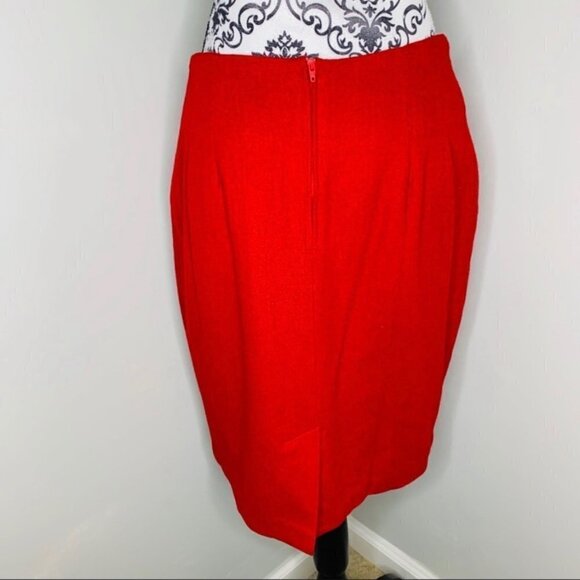 Maggie Lawrence Red Wool Pencil Skirt with slit in the back - Picture 4 of 10
